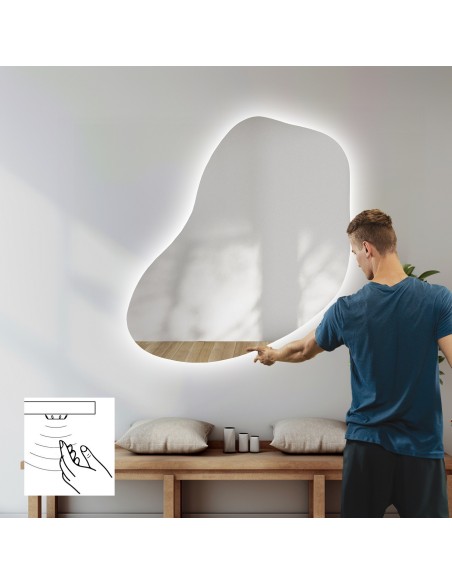Kúpeľňové zrkadlo nepravidelného tvaru so senzorovým vypínačom - KWARC LED PREMIUM