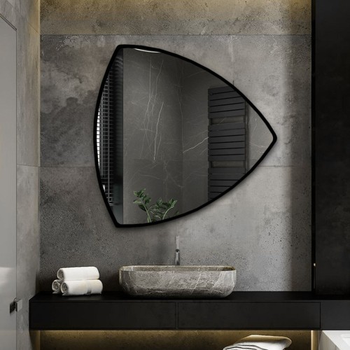 Trojuholníkové zrkadlo v...