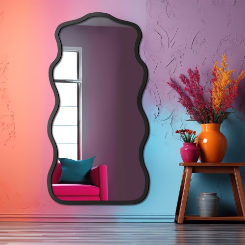 Nepravidelné zrkadlo v ráme...