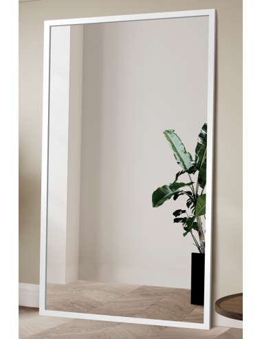 Veľké zrkadlo v jednoduchom... Veľké zrkadlo v jednoduchom...