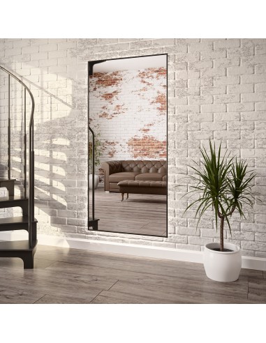 Obdĺžnikové zrkadlo v minimalistickom...