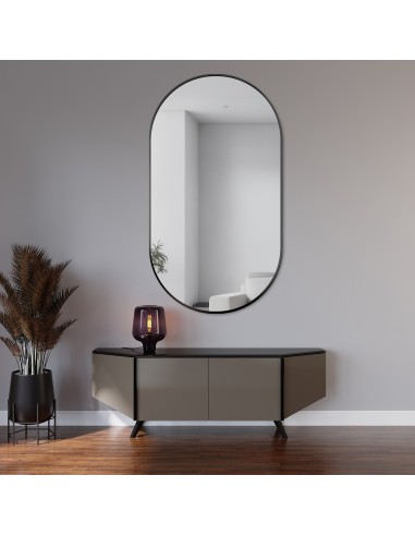 Oválne zrkadlo v čiernom ráme MDF...