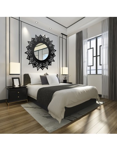 Dekoratívne zrkadlo v ažúrovom ráme...