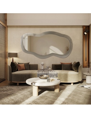 Dekoratívne zrkadlo na ornamentálnom... Dekoratívne zrkadlo na ornamentálnom...