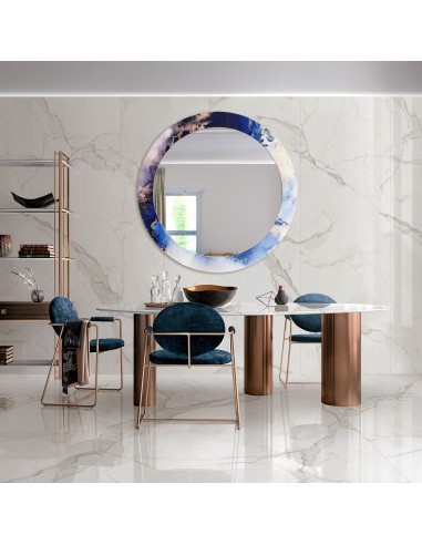 Okrúhle zrkadlo na modrom mramore –...