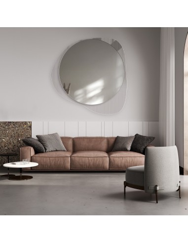 Dekoratívne zrkadlo na ornamentálnom... Dekoratívne zrkadlo na ornamentálnom...