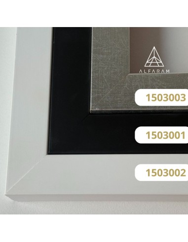 Moderné veľké zrkadlo v drevenom ráme...