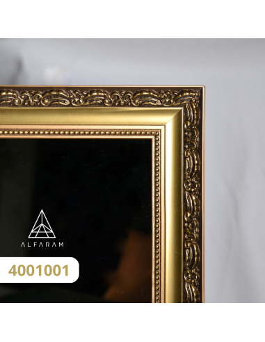 Stojace zrkadlo v ozdobnom drevenom...