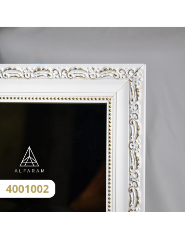 Stojace zrkadlo v ozdobnom drevenom...