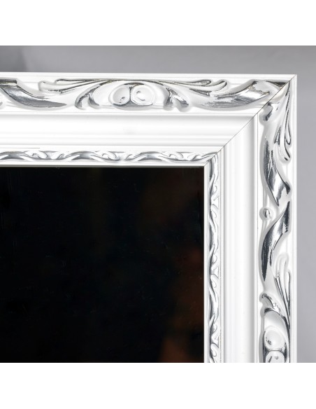 Zrkadlo v bielom drevenom ozdobnom ráme - 5004001