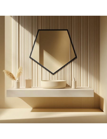 Zrkadlo geometrického tvaru v ráme – PENTA V RÁME