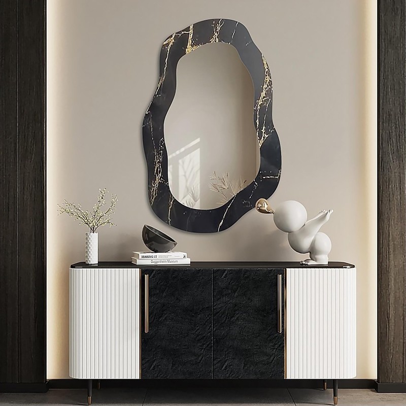 Nepravidelné zrkadlo na čierno-zlatom mramore – MARBLE NOCTO