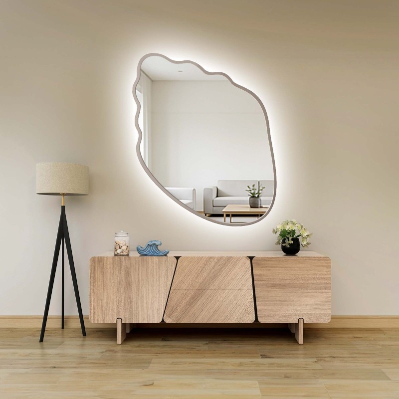 Zrkadlo s organickým tvarom v kašmírovom ráme z MDF s podsvietením – MARIS SHELL LED V RÁME