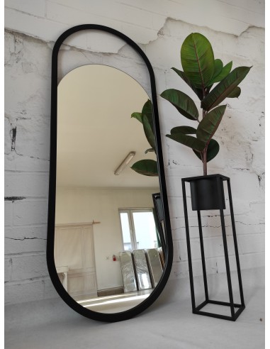 Oválne zrkadlo v čiernom matnom mdf...