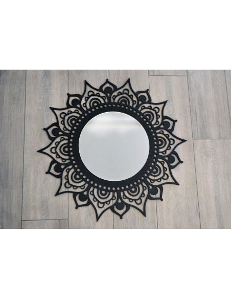 Dekoratívne zrkadlo v ažúrovom ráme MARIKA