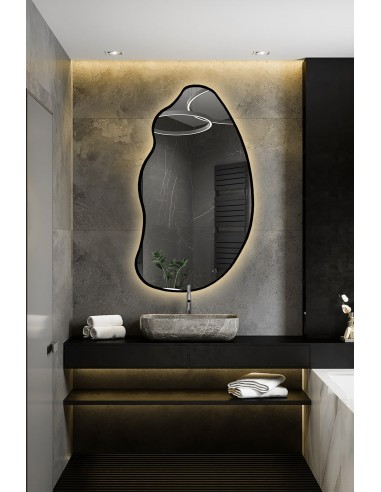 Zrkadlo s organickým tvarom v ráme so...